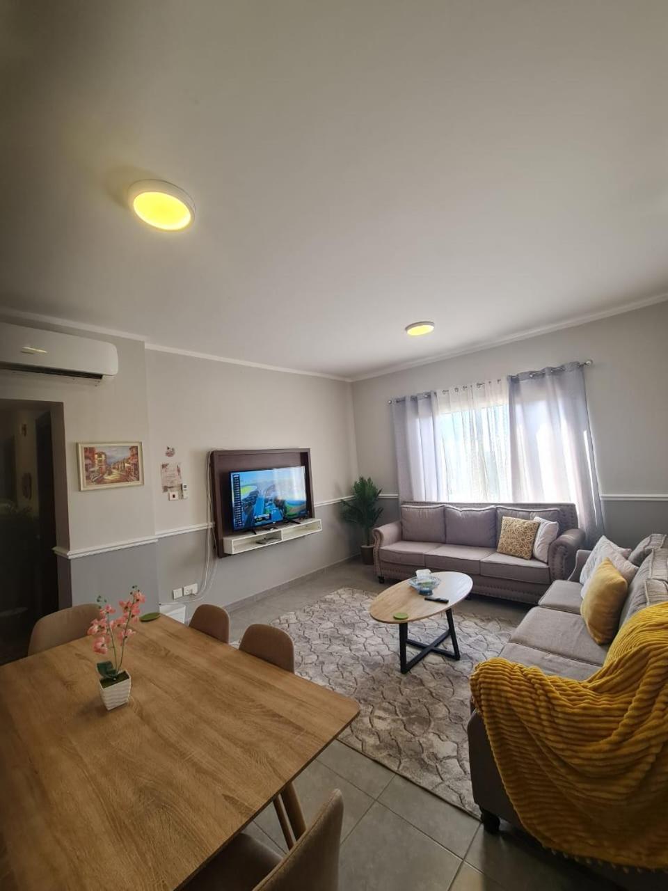 Grandeur Sunrise Apartment *