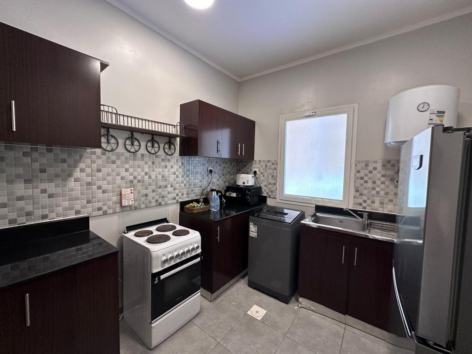 Grandeur Sunrise Apartment