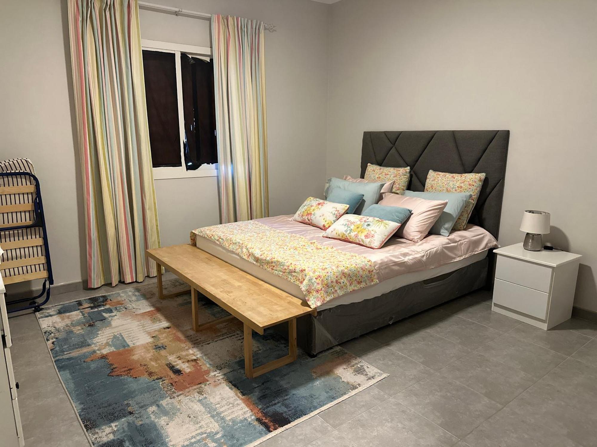 Grandeur Sunrise Apartment