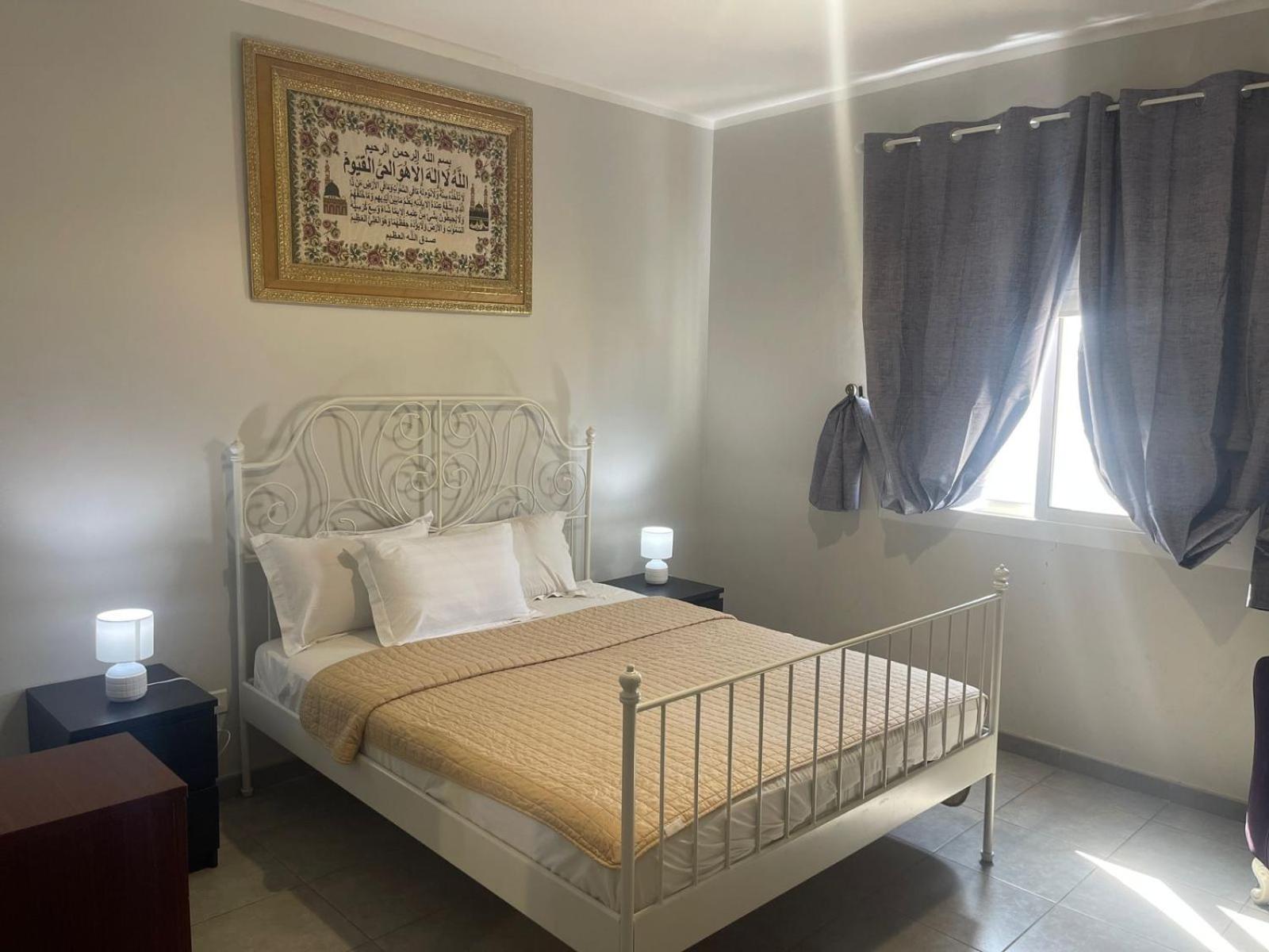 Grandeur Sunrise Apartment *